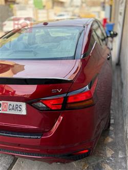 نيسان ألتيما